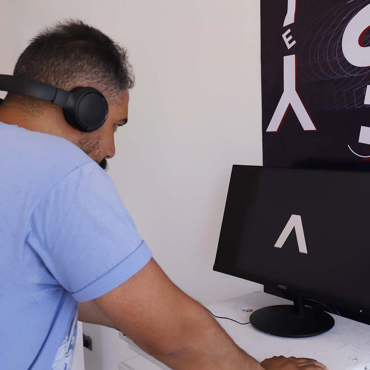 Synchronized Motion Graphics